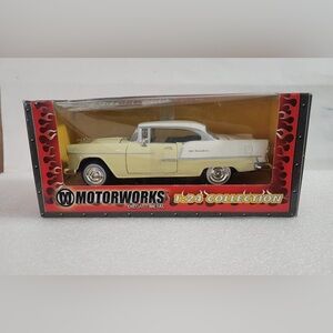 Motorworks 1:24 Diecast Model Car